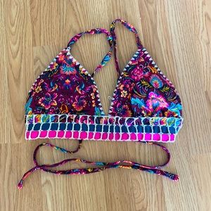 TARGET bathing suit top size D/DD. never worn